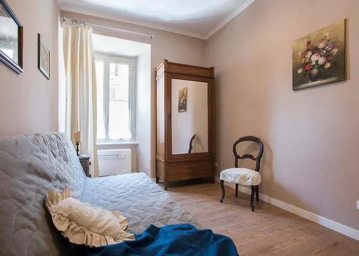 Apartament "elegant 4br In Historic Palazzo Vatican Steps" *