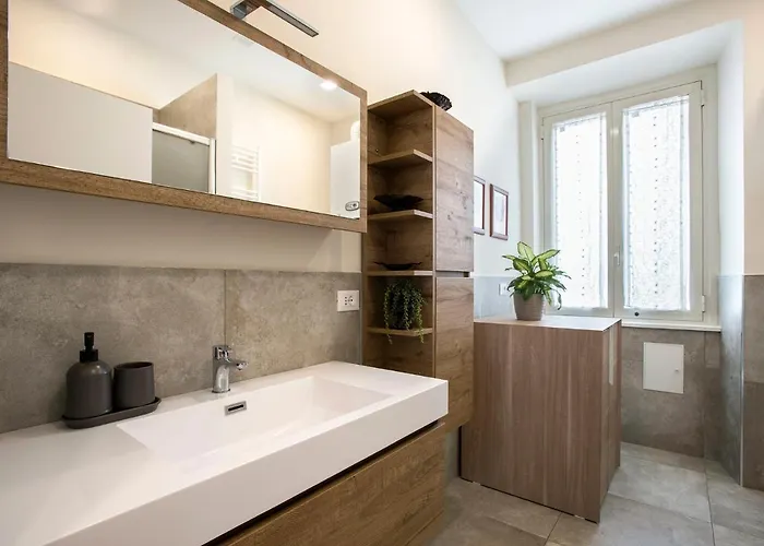 "elegant 4br In Historic Palazzo Vatican Steps" Rzym
