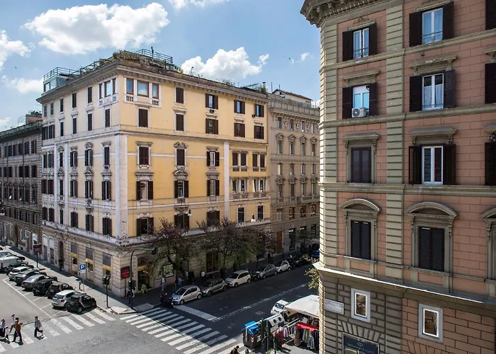 Apartament "elegant 4br In Historic Palazzo Vatican Steps"