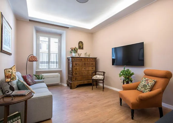 "elegant 4br In Historic Palazzo Vatican Steps" Rzym
