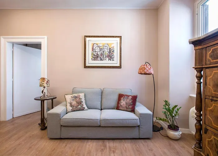 Apartament "elegant 4br In Historic Palazzo Vatican Steps"