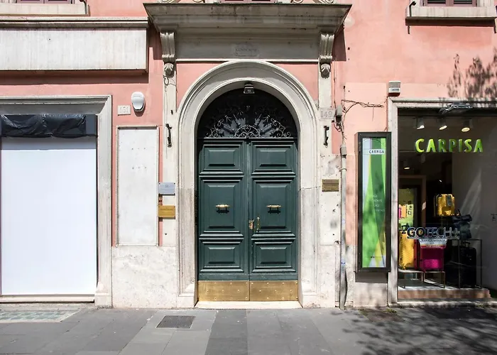 "elegant 4br In Historic Palazzo Vatican Steps" Apartament *
